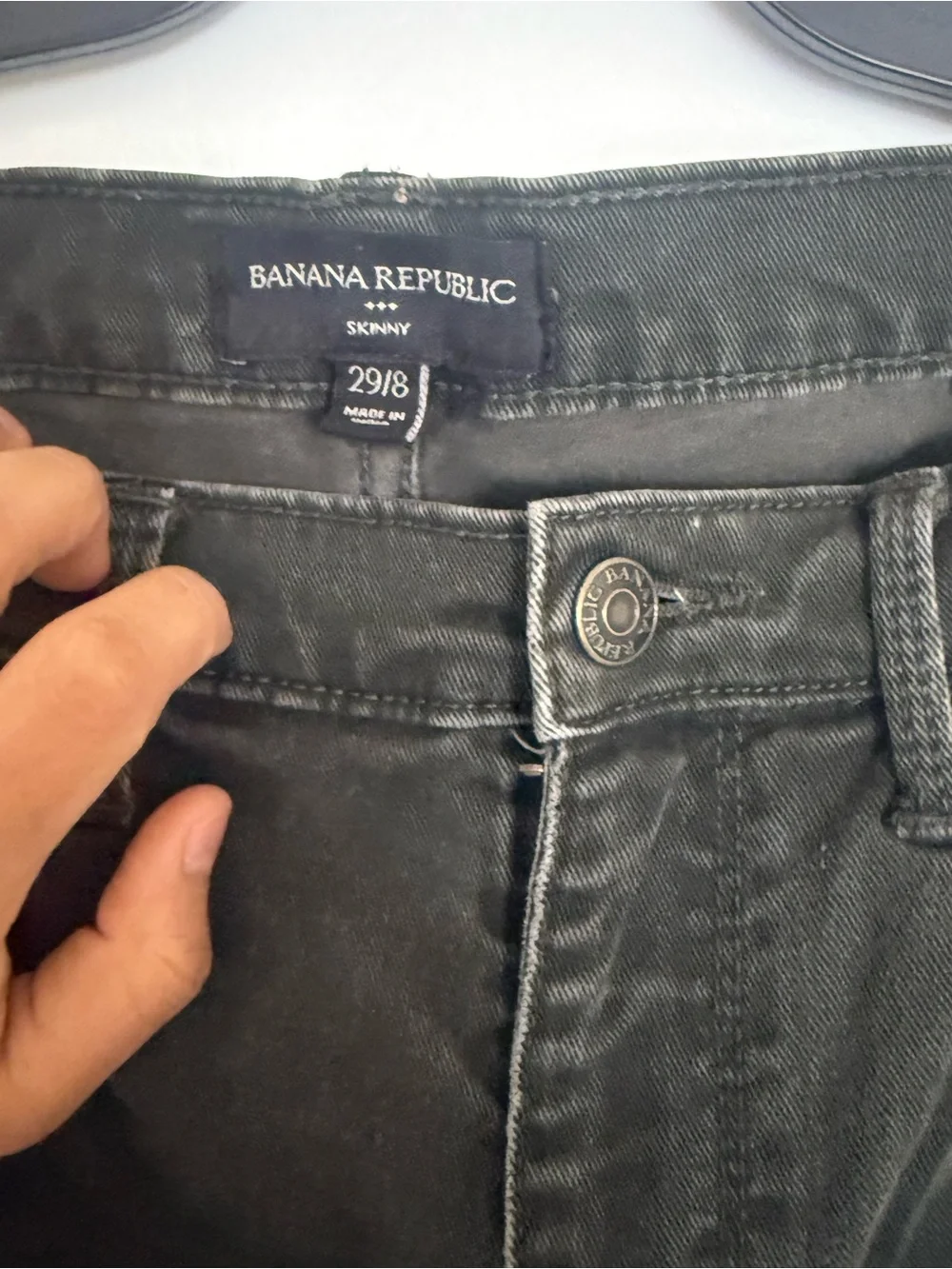 Banana Republic Men’s Olive Skinny Jeans